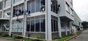 Dịch vụ chống thấm ron kính