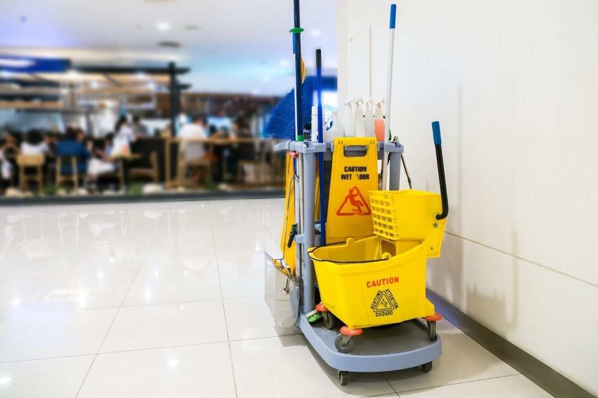 Dịch Vụ Tạp Vụ Tòa Nhà Định Kỳ